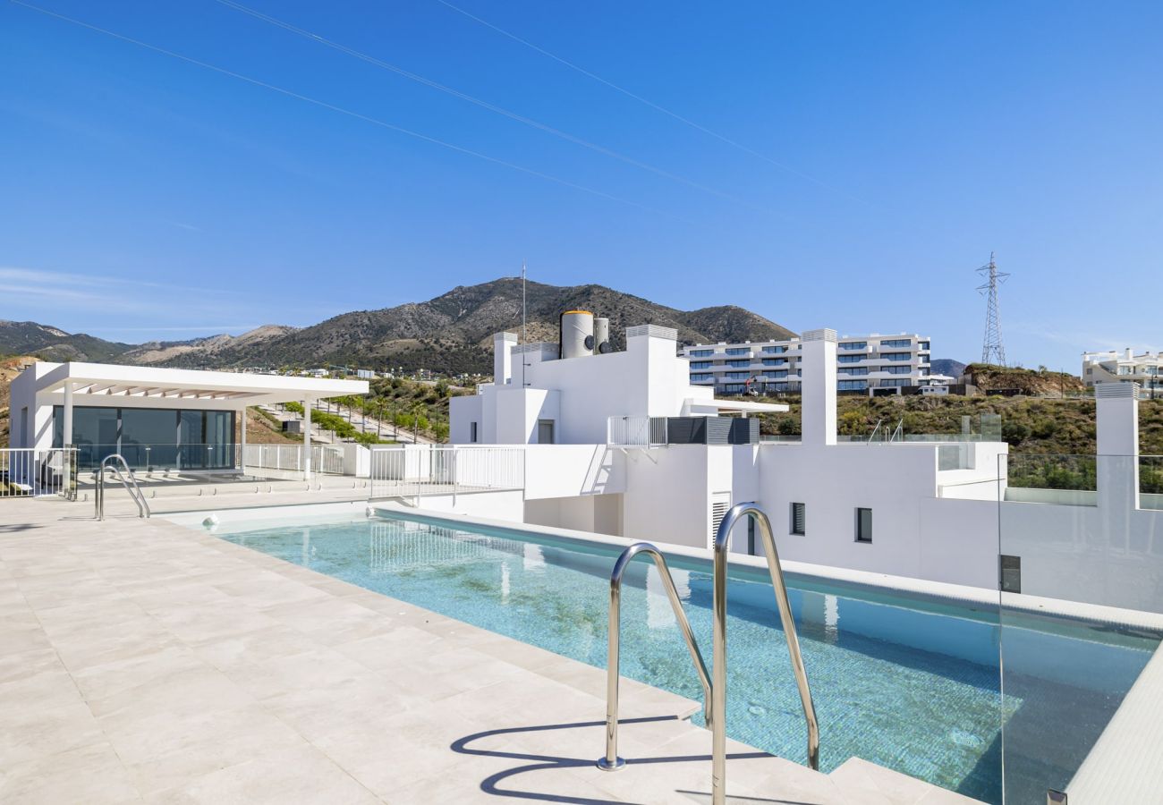 Apartamento en Fuengirola - Ático Diamond | Piscina | BBQ