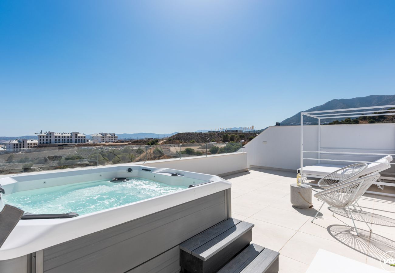 Apartamento en Fuengirola - Gerrard | Jacuzzi | Moderno | Vistas