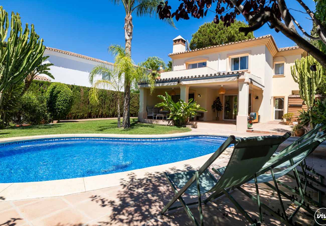 Villa en Mijas Costa - Villa Alpetona | Piscina Privada | Jardín