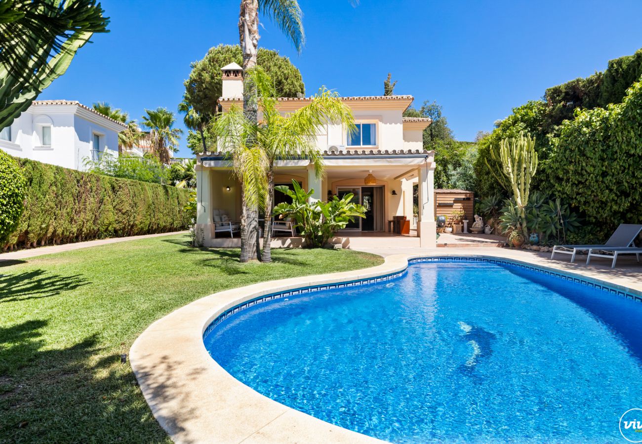 Villa en Mijas Costa - Villa Alpetona | Piscina Privada | Jardín