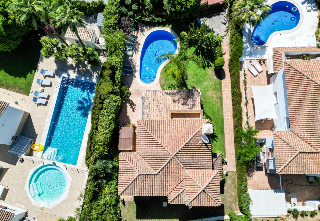 Villa en Mijas Costa - Villa Alpetona | Piscina Privada | Jardín