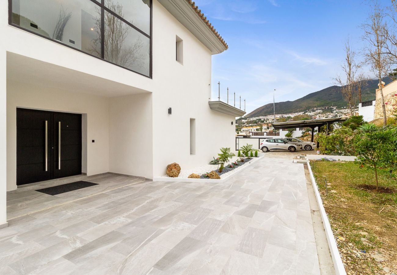 Villa en Benalmádena - Casa Blanca II | Piscina | Jardín