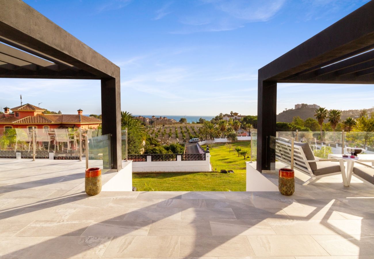 Villa en Benalmádena - Casa Blanca II | Piscina | Jardín