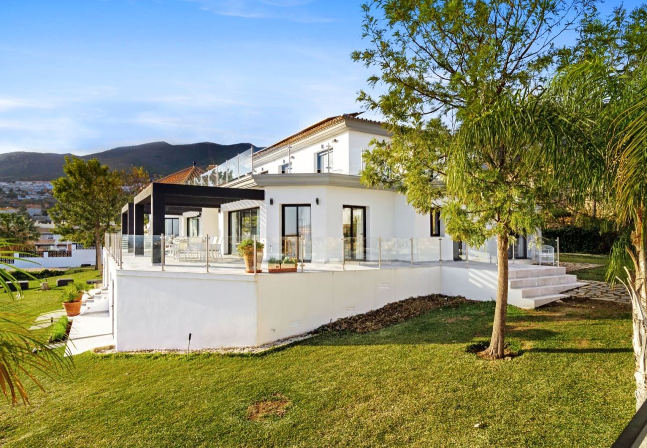 Villa en Benalmádena - Casa Blanca II | Piscina | Jardín