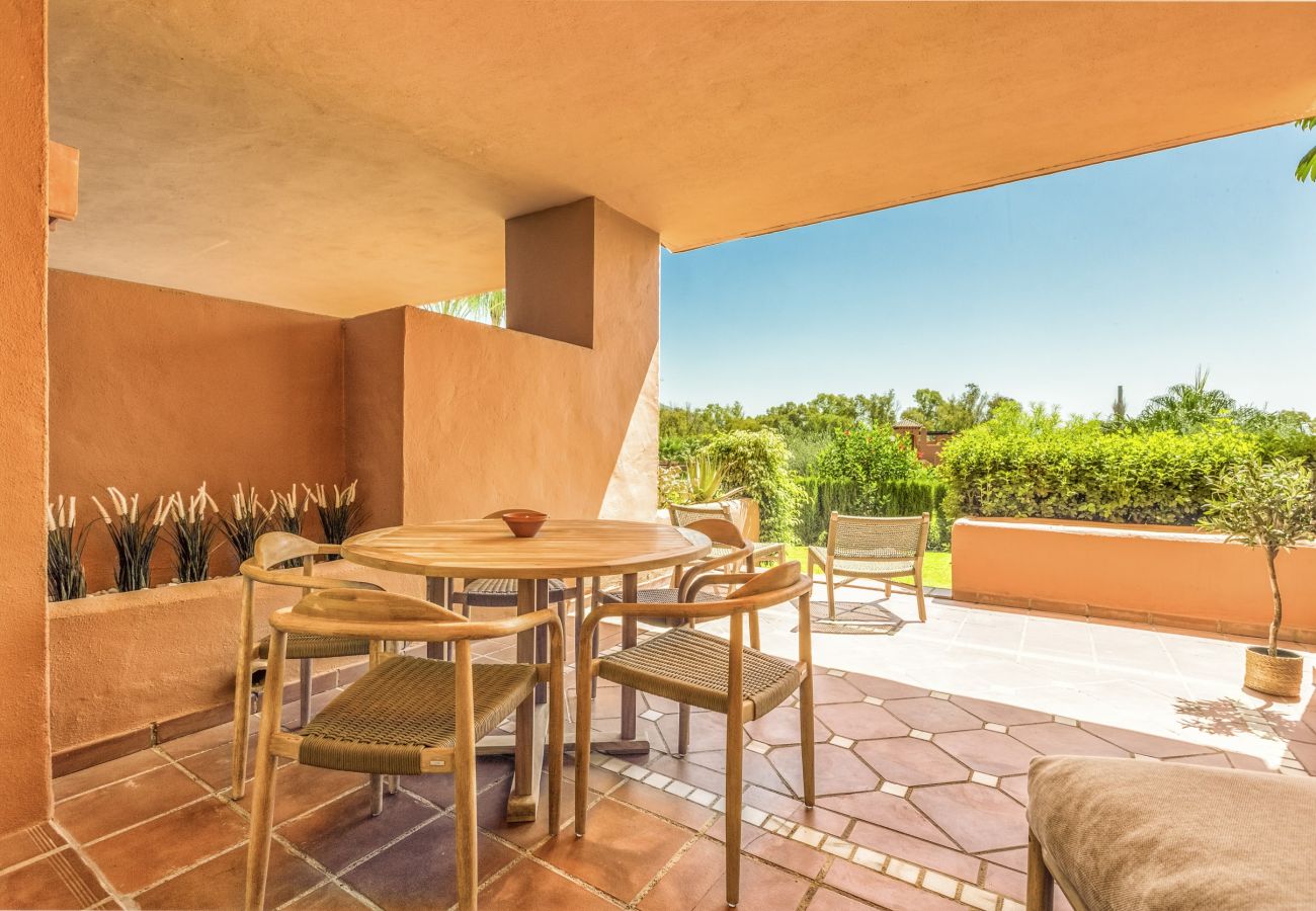 Appartement in Nueva Andalucia - Boho | Golf | Uitzicht | Zwembad