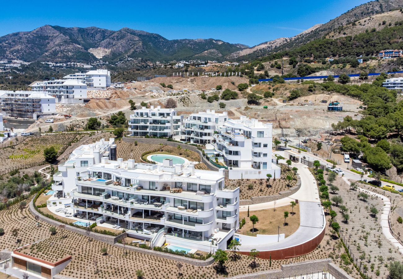 Appartement in Fuengirola - El Valle | Terras | Zwembad | Uitzicht