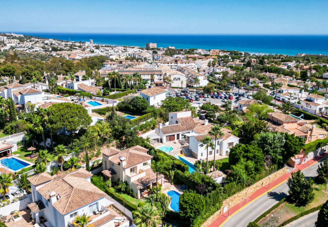 Villa in Mijas - Villa Alpetona| Privé Zwembad | Tuin