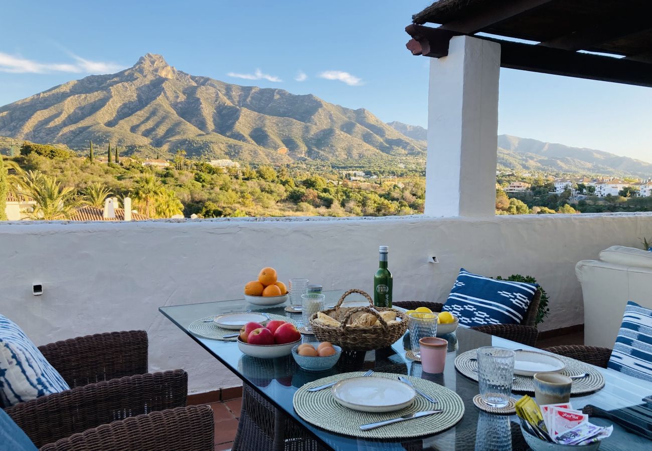 Appartement in Marbella - Las Lomas | Locatie | Uitzicht