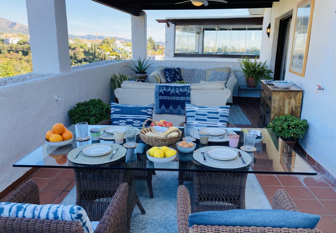 Appartement in Marbella - Las Lomas | Locatie | Uitzicht