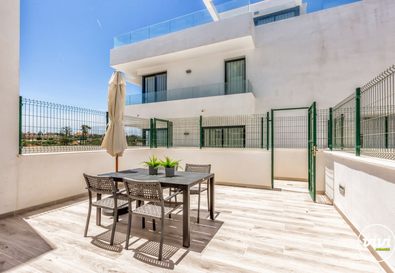 Townhouse in Fuengirola - Zumo – Jacuzzi | BBQ | Sea View