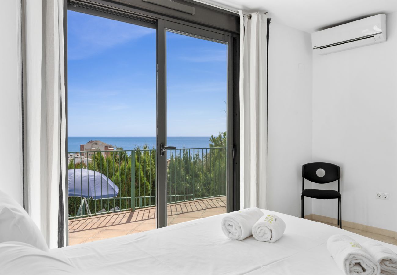 Apartment in Fuengirola - La Roca | Private Pool | View 