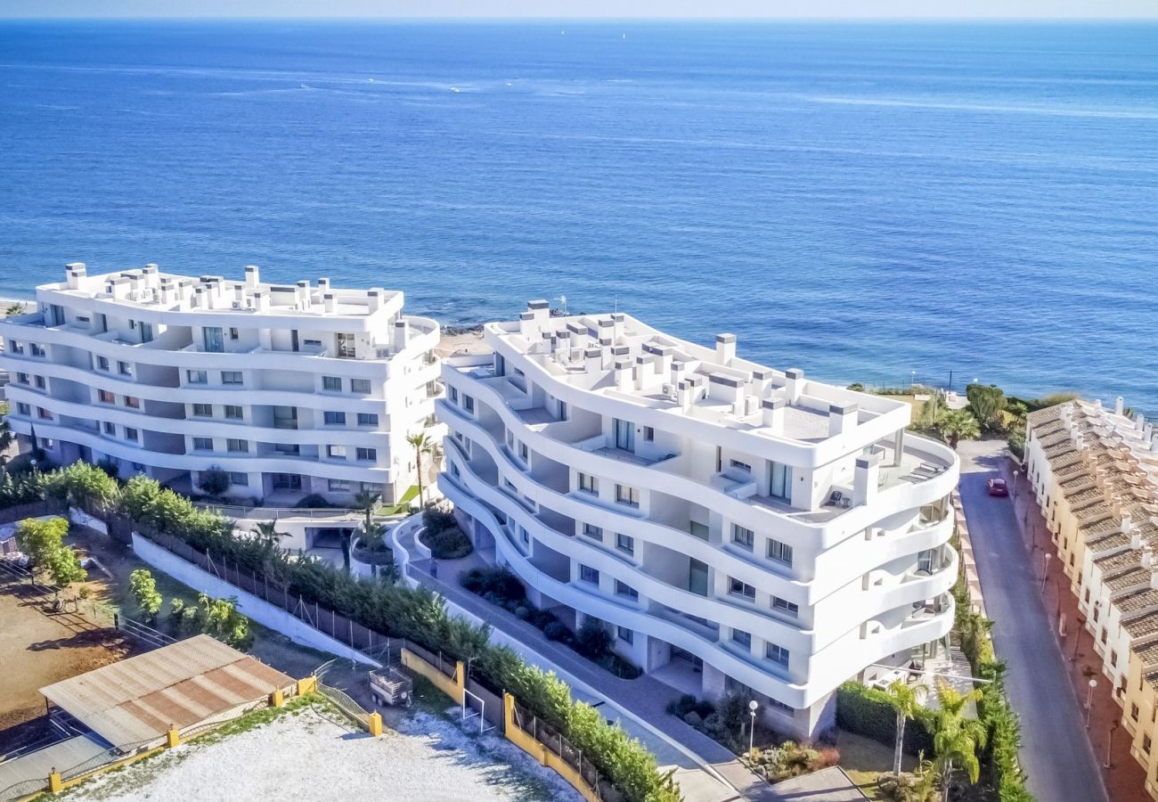 Apartment in Mijas Costa - Emerald | Sauna | Gym | View