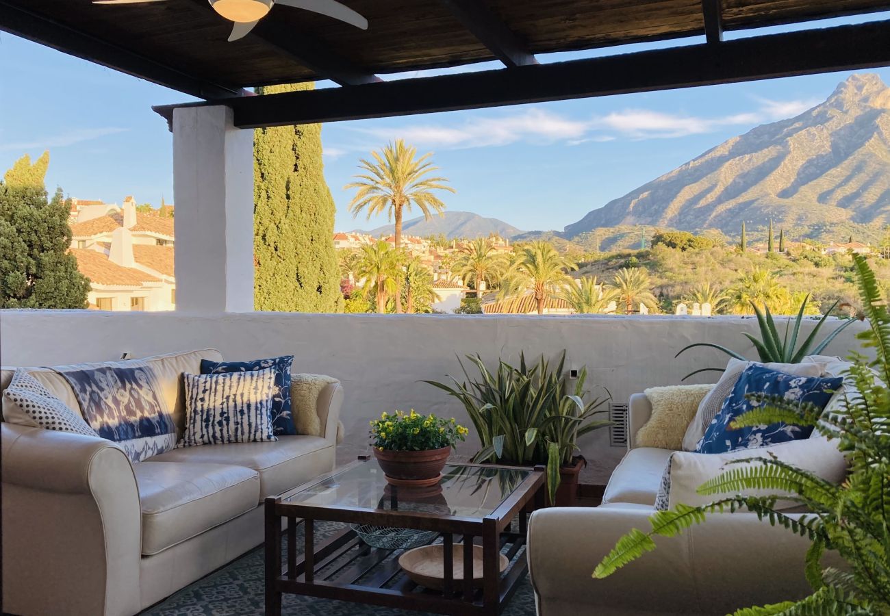 Apartment in Marbella - Las Lomas | Location | Views