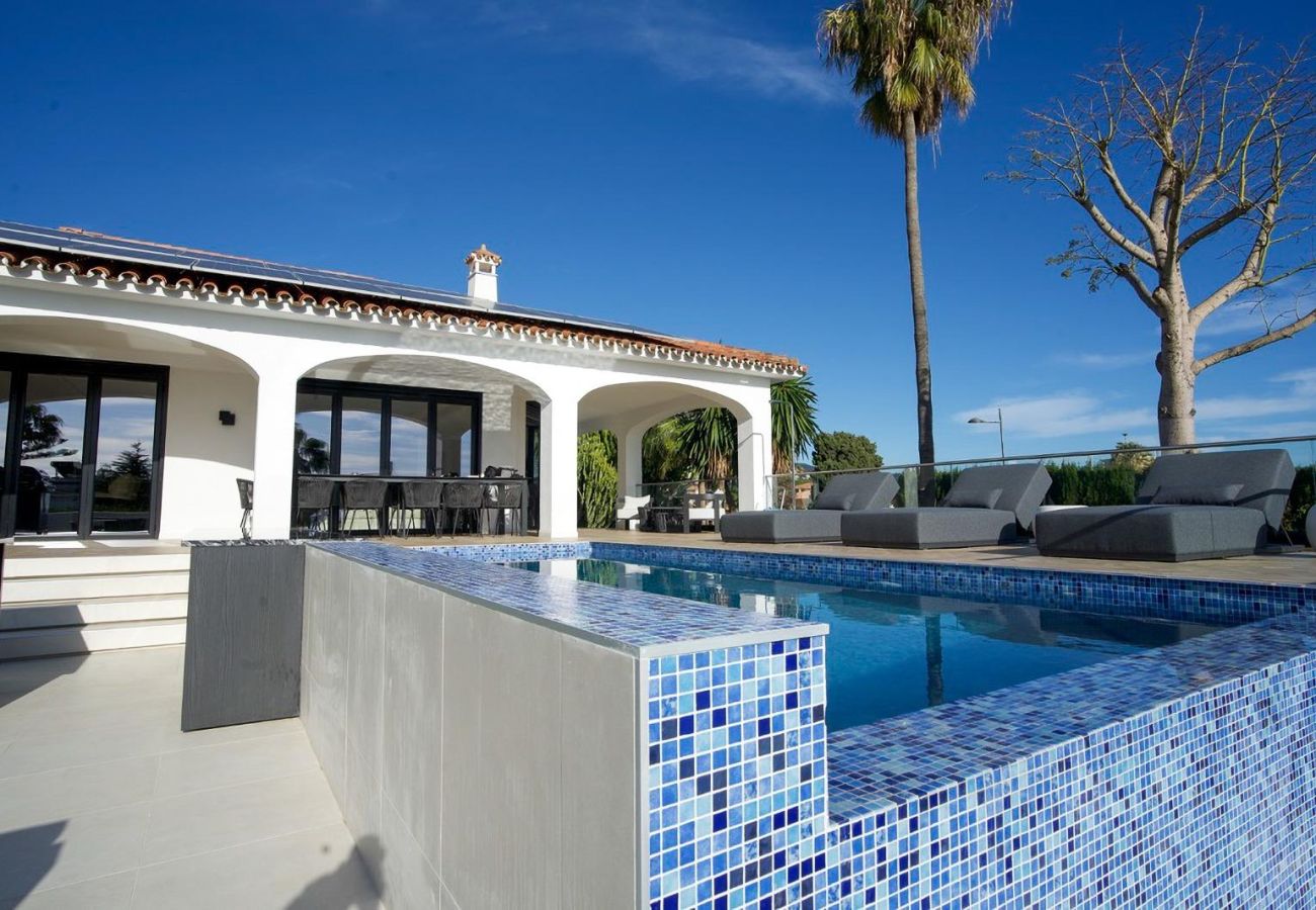 Villa in Marbella - Villa El Olivar | Pool | View